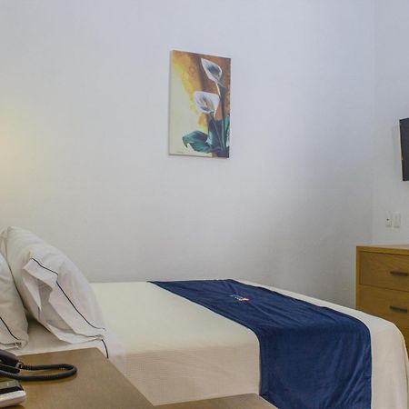 Hotel Real De Castilla Colonial 瓜达拉哈拉 客房 照片