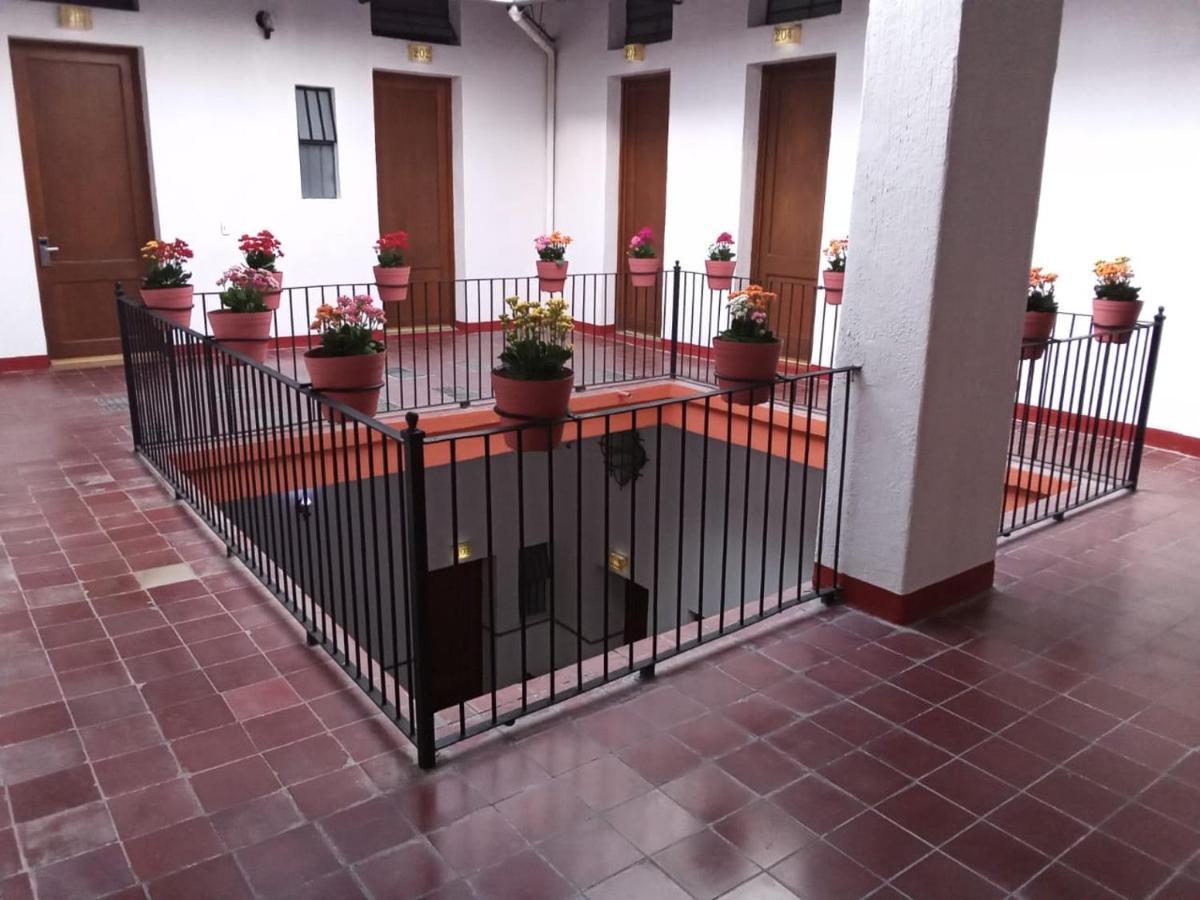 Hotel Real De Castilla Colonial 瓜达拉哈拉 外观 照片