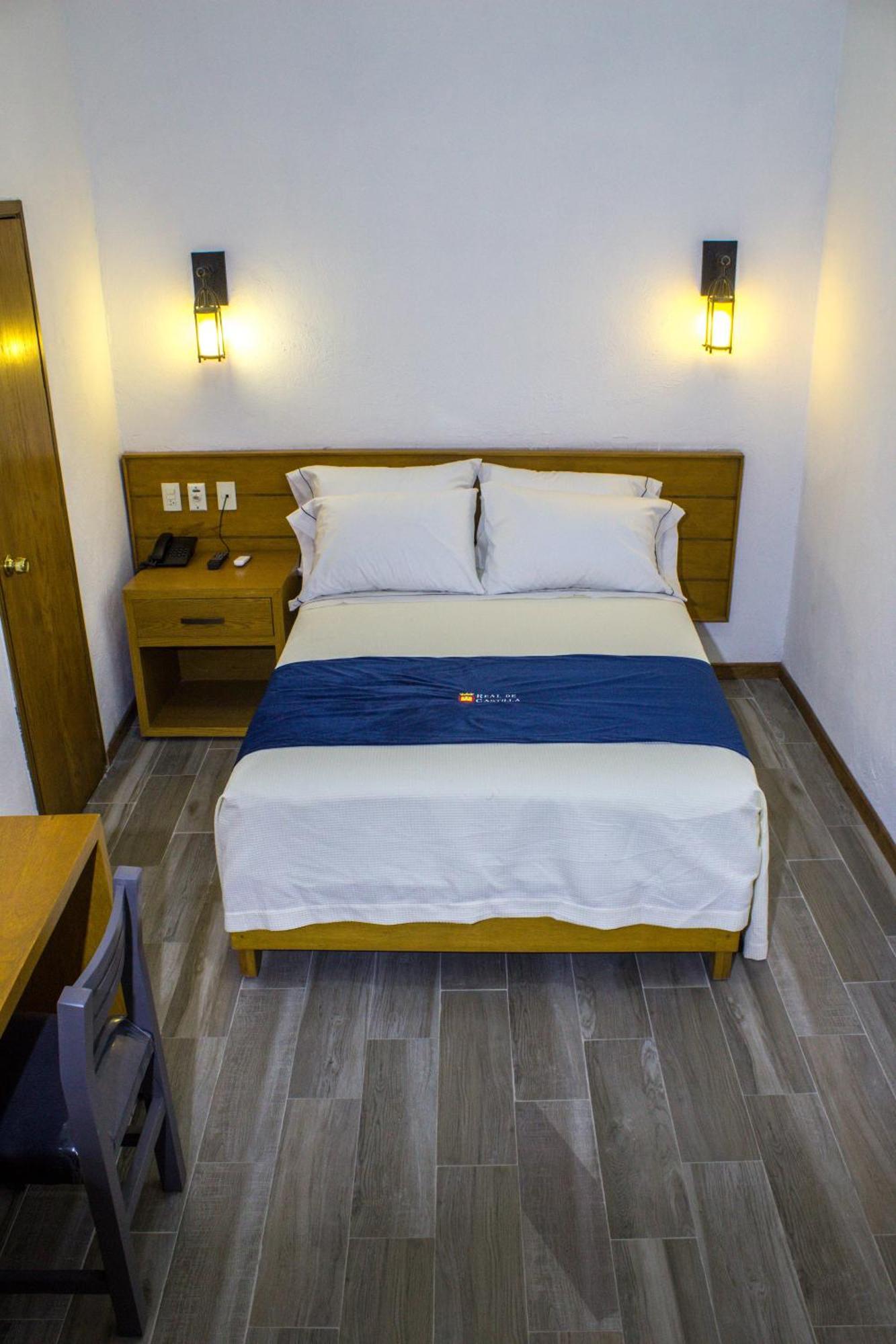 Hotel Real De Castilla Colonial 瓜达拉哈拉 客房 照片